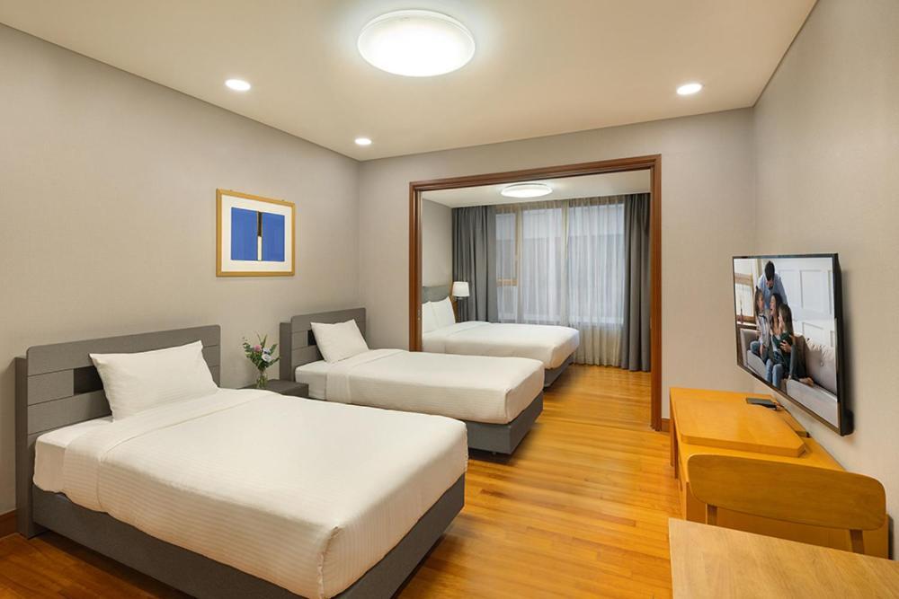 Somerset Palace Apartemen